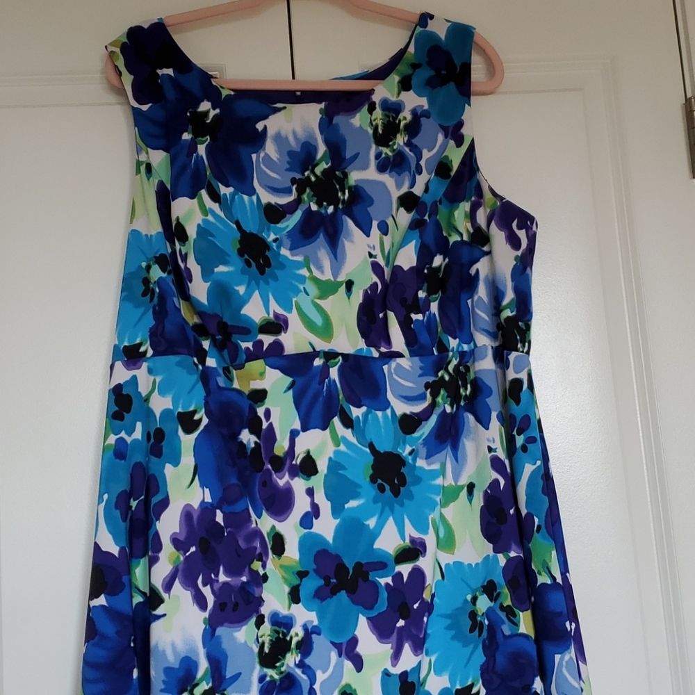 Dressbarn size 20W Floral dress